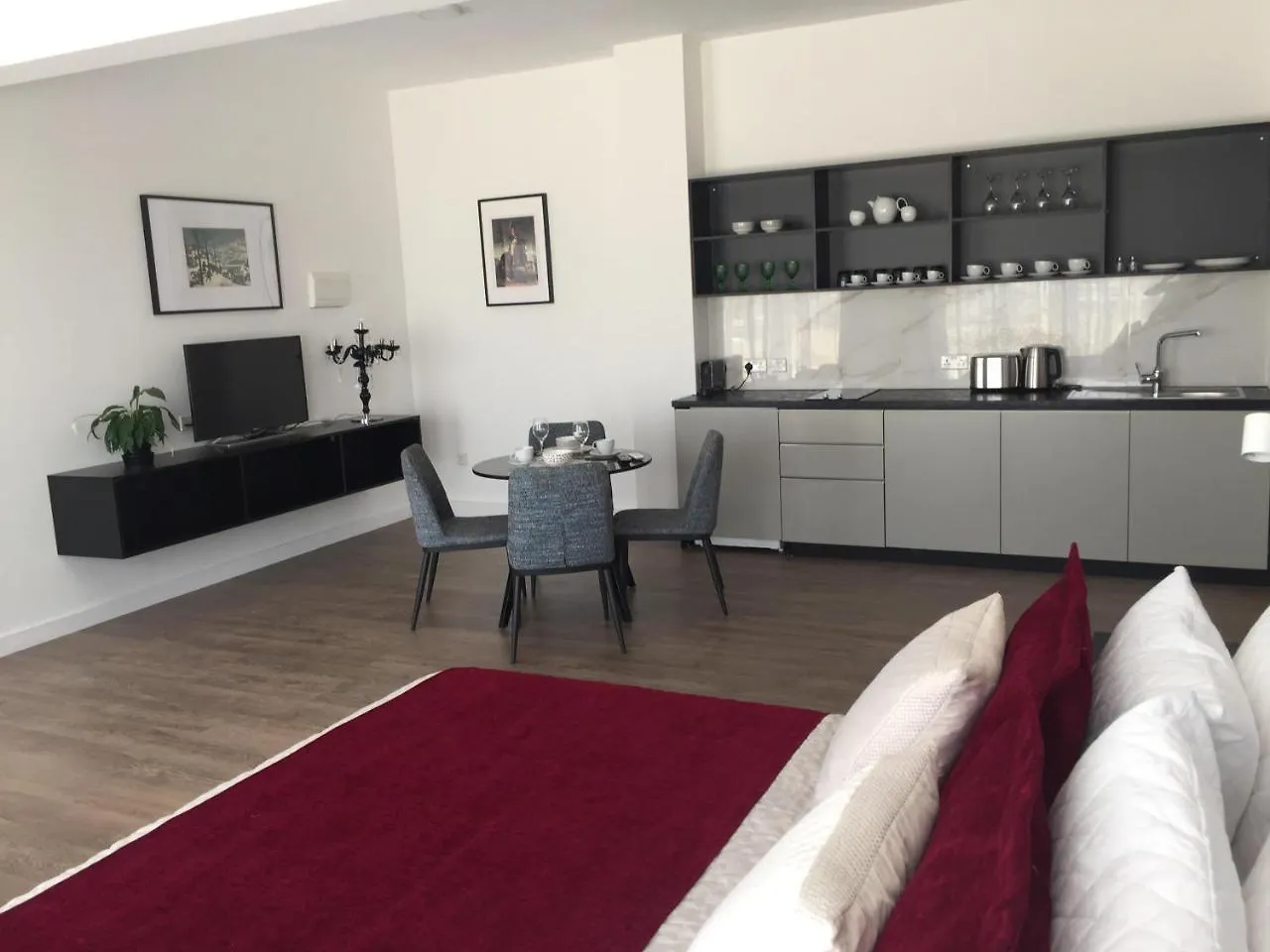 Large Holiday Apartments  Larnaca